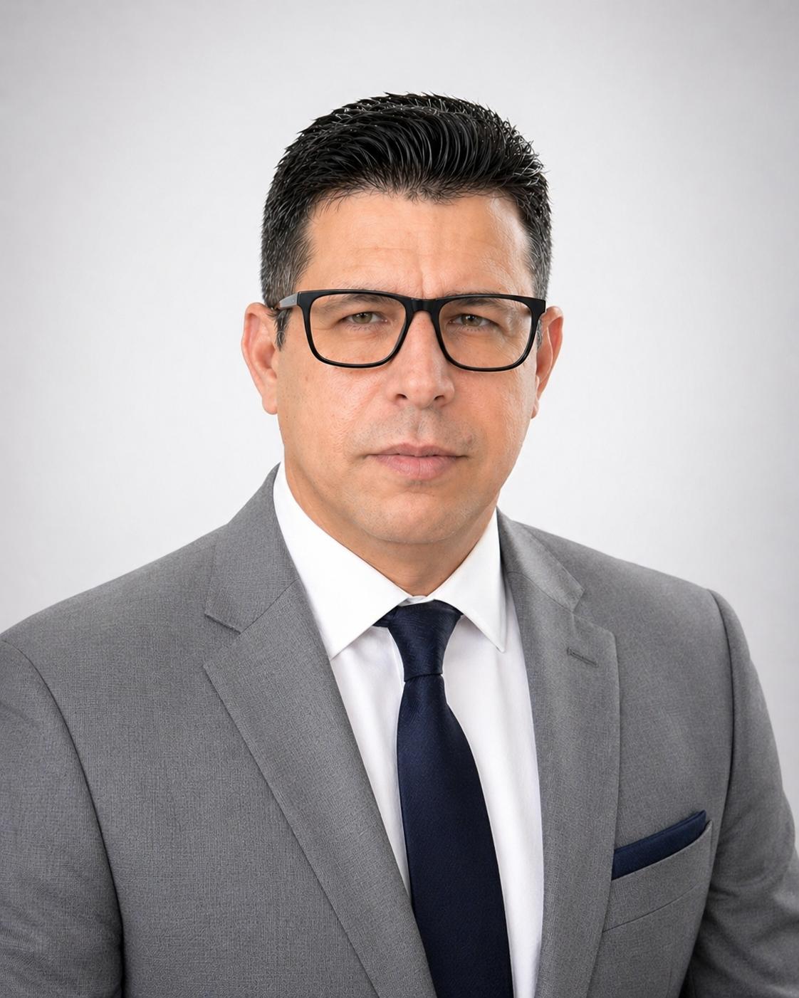 Angel Luis Dieguez Gamez — Fundador y CEO — Marka Universal Services